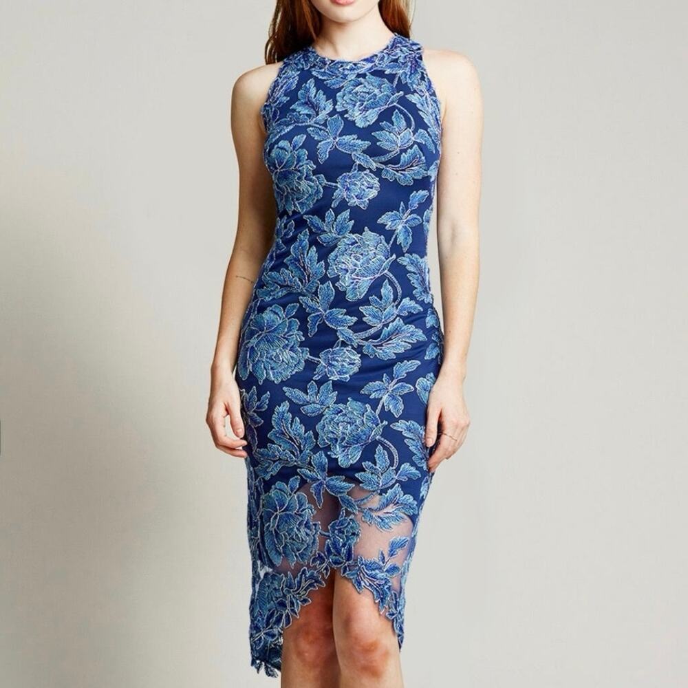 NWT Tadashi Shoji size 8 Stevie Halter Dress Blue Floral Embroidery